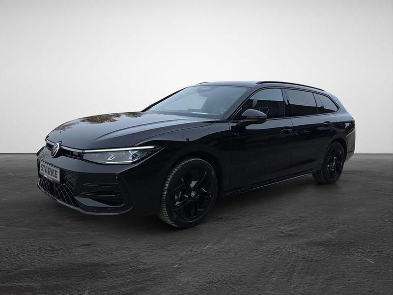 Neu VW Passat R-line 193 PS (141 kW) 2025 Schwarz Kombi