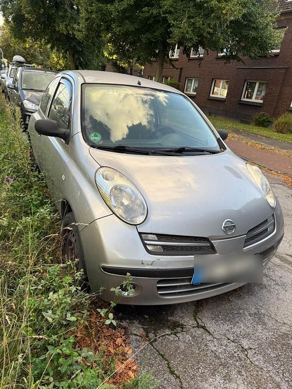 Silber Gebraucht 2005 Nissan Micra Kleinwagen | 600 € (Guter Preis) - Bild 1/4