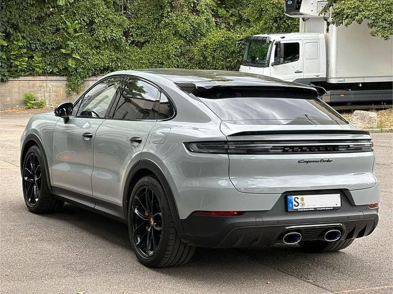 Gebraucht Porsche Cayenne Turbo E-Hybrid 740 PS (544 kW) 2024 Weiß SUV