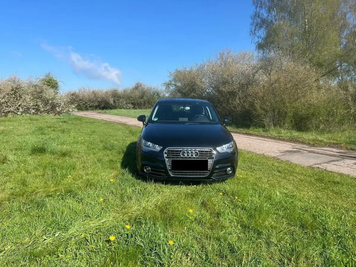 Gebraucht Audi A1 Sportback Attraction 86 PS (63 kW) 2014 Schwarz Kleinwagen