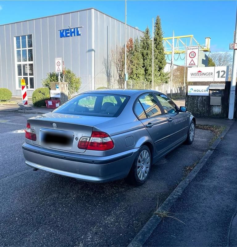 Gebraucht BMW 320 150 PS (110 kW) 2004 Limousine