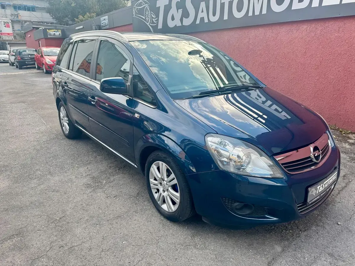 Gebraucht Opel Zafira Innovation 116 PS (85 kW) 2011 Blau Van / Kleinbus