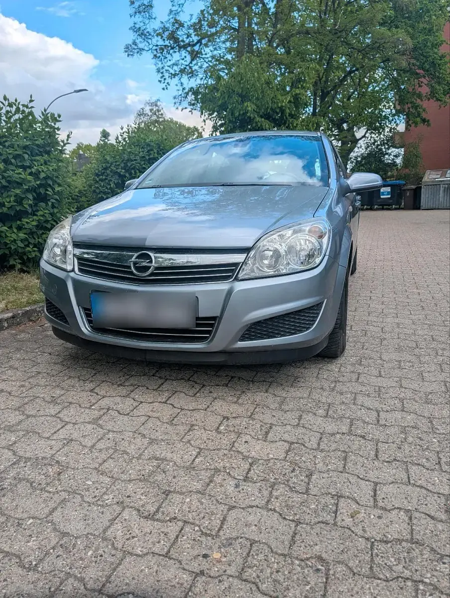Usata Opel Astra 90 CV (66 kW) 2008 Argento Utilitaria