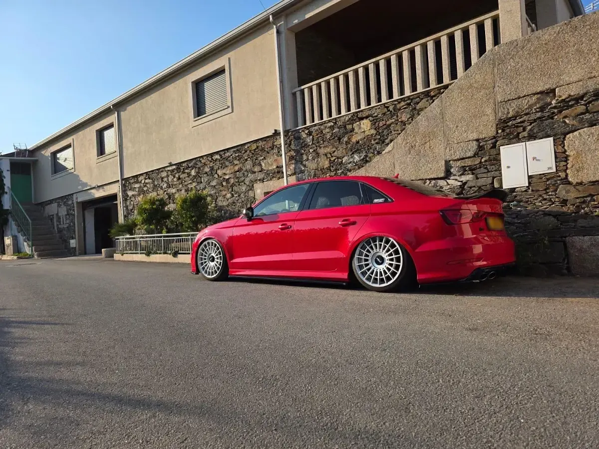 Gebraucht Audi S3 300 PS (220 kW) 2015 Rot Limousine