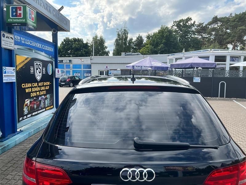 Gebraucht Audi A4 150 PS (110 kW) 2014 Schwarz Kombi