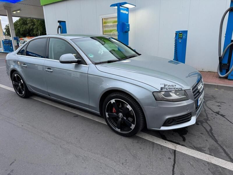 Grau Gebraucht 2008 Audi A4 Limousine | 5.950 € (Guter Preis) - Bild 1/4