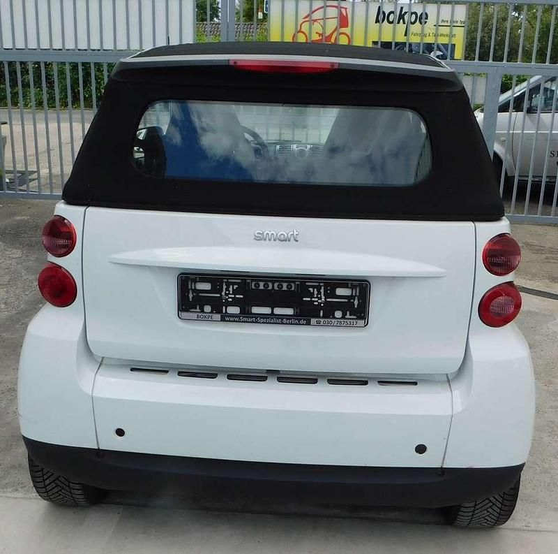 Gebraucht Smart ForTwo Cabrio Passion 84 PS (61 kW) 2009 Weiß Cabrio