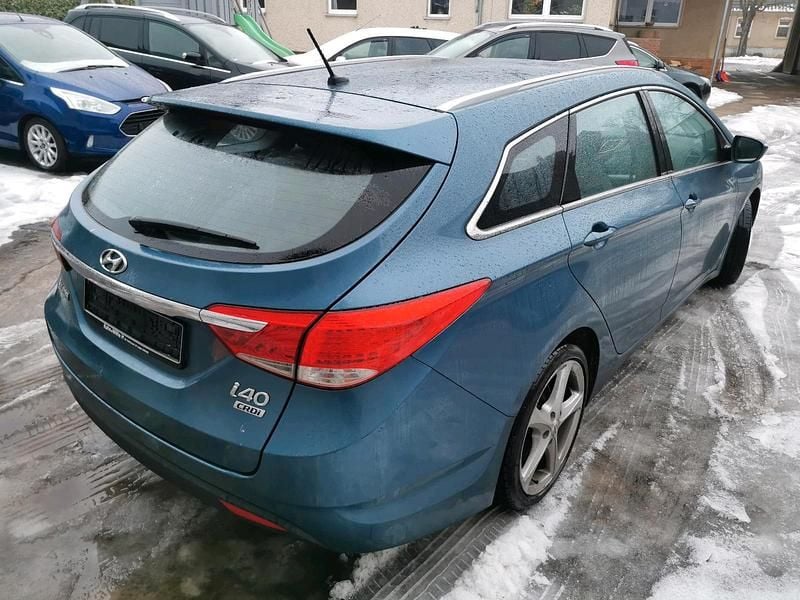 Gebraucht Hyundai i40 Edition 135 PS (99 kW) 2012 Blau Kombi