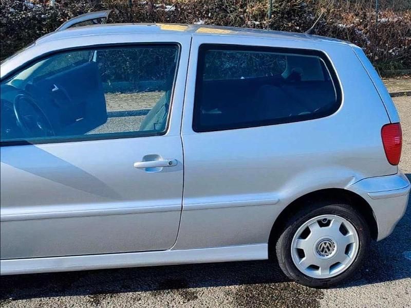 Gebraucht VW Polo 75 PS (55 kW) 2001 Silber Kleinwagen