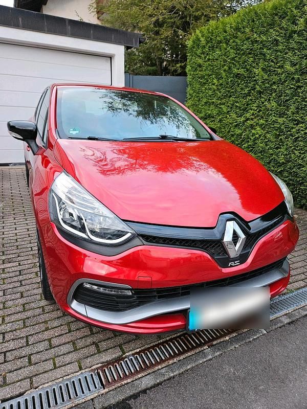 Gebraucht Renault Clio IV R.S. 200 PS (147 kW) 2014 Rot Limousine