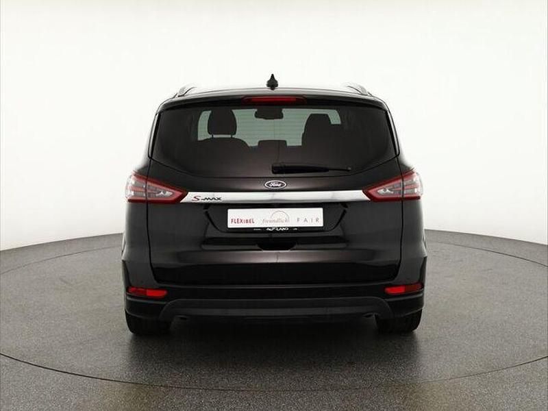 Gebraucht Ford S-MAX Titanium 150 PS (110 kW) 2020 Schwarz Van / Kleinbus
