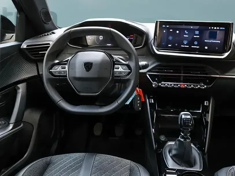 Gebraucht Peugeot 2008 101 PS (74 kW) 2024 Schwarz SUV