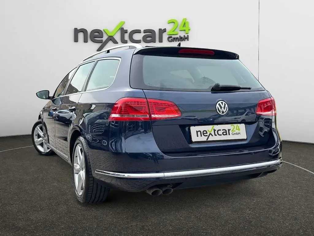 Gebraucht VW Passat Edition 140 PS (102 kW) 2015 Blau metallic Kombi