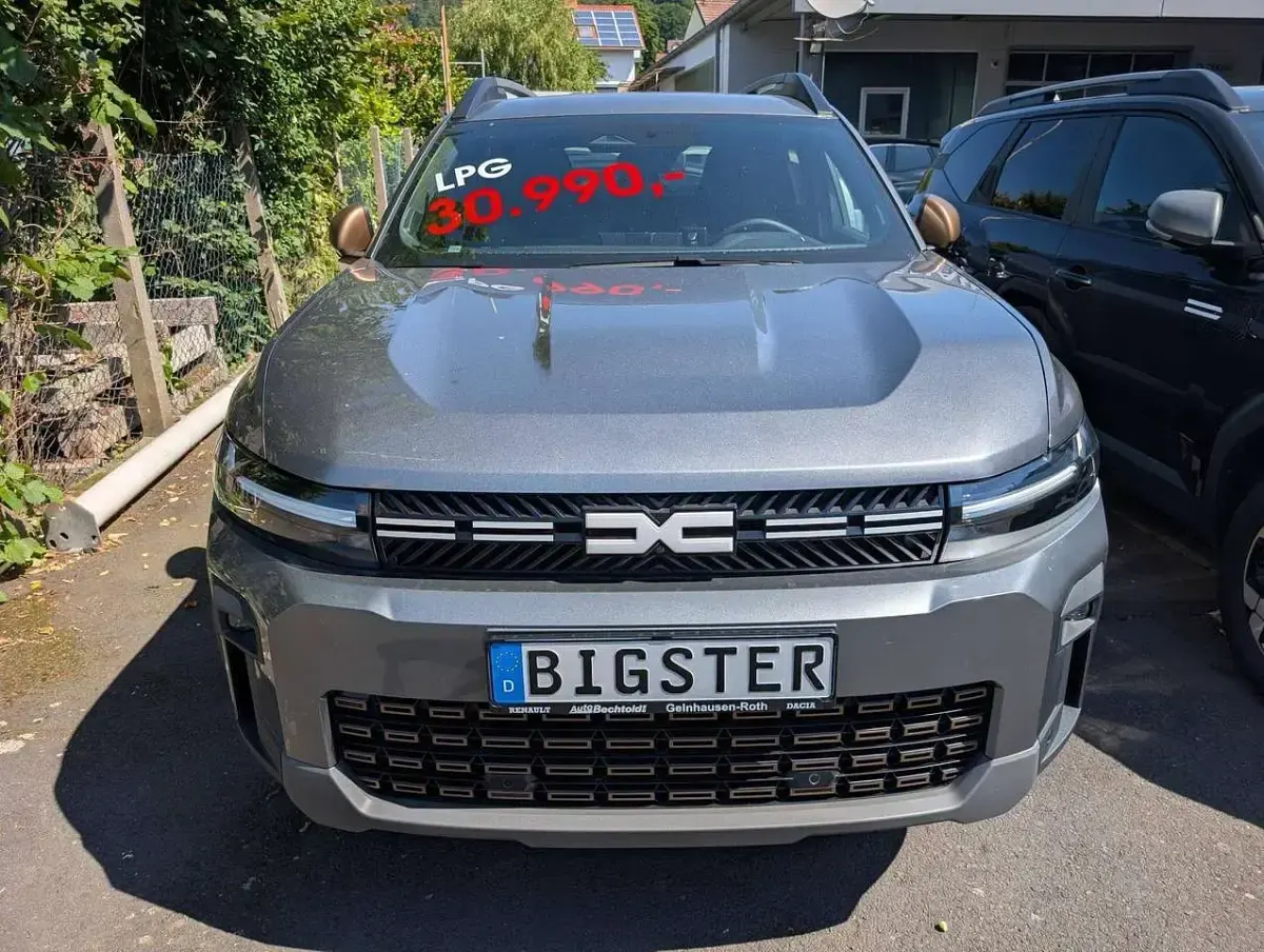 Neu Dacia Bigster Extreme 140 PS (102 kW) 2026 Schiefergrau SUV