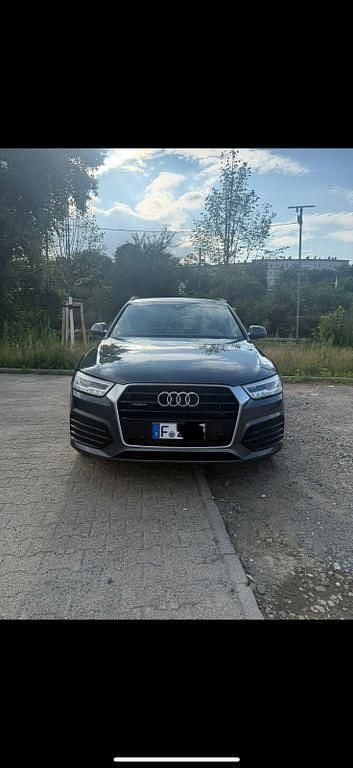 Grau Gebraucht 2016 Audi Q3 Sport SUV | 17.500 € (Fairer Preis) - Bild 1/4