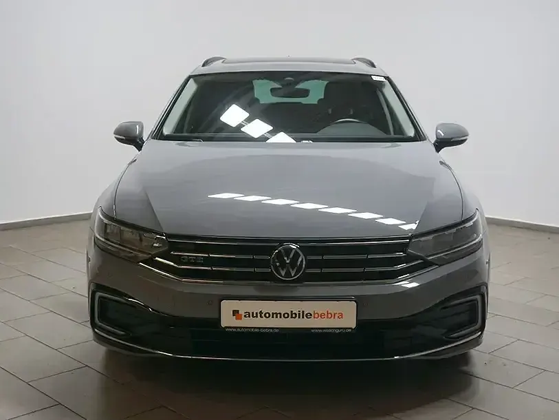 Gebraucht VW Passat GTE 218 PS (160 kW) 2022 Mondsteingrau Kombi