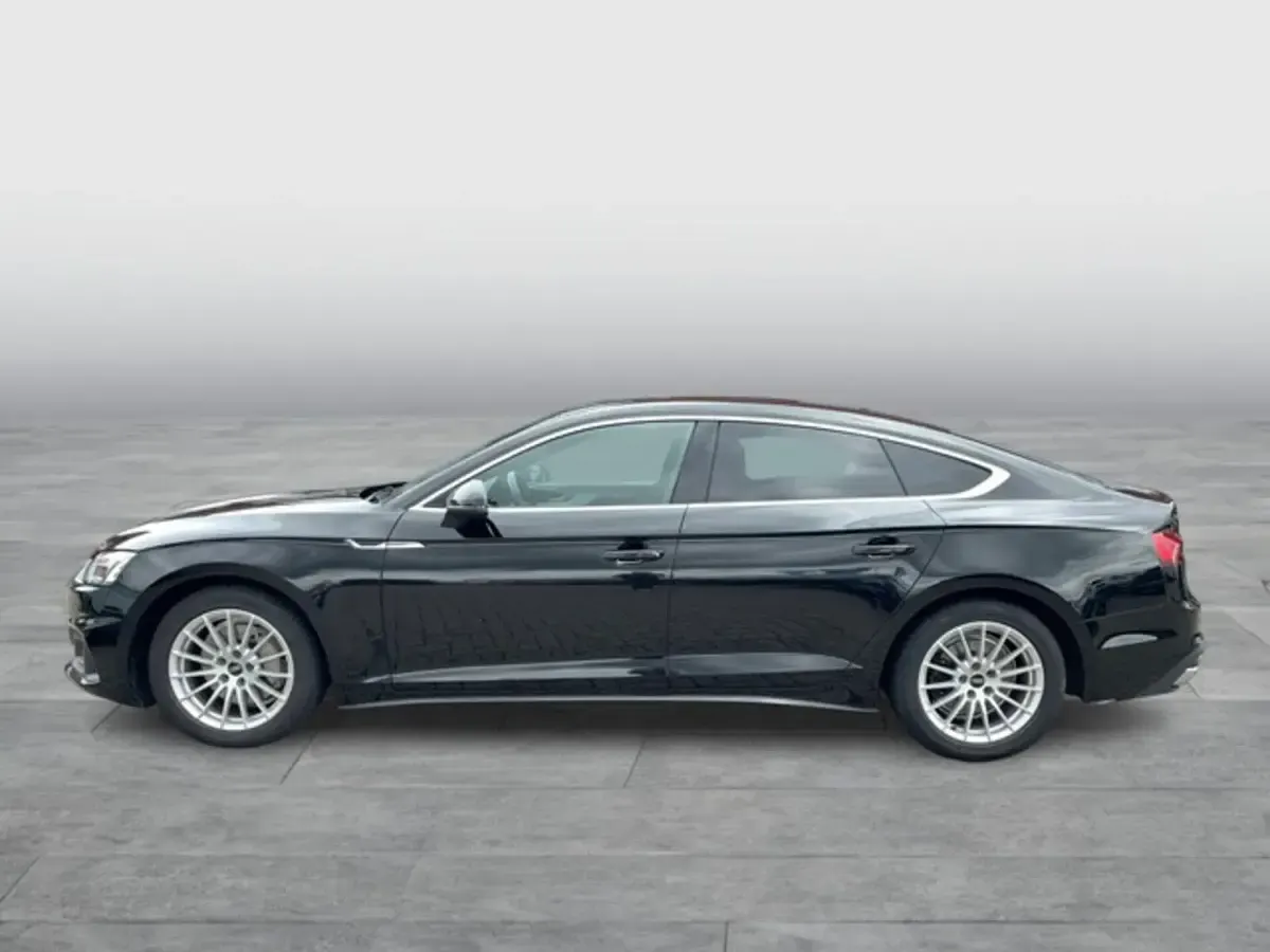 Gebraucht Audi A5 Sportback Basis 204 PS (150 kW) 2023 Schwarz Kleinwagen
