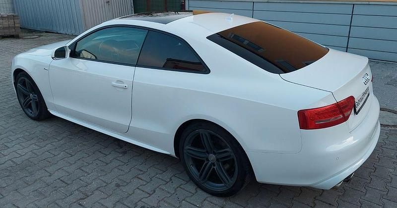 Gebraucht Audi A5 Sport 179 PS (131 kW) 2011 Weiß Coupé