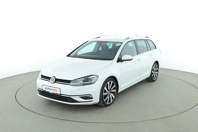 Gebraucht VW Golf VII Highline 2019 Weiß Kombi