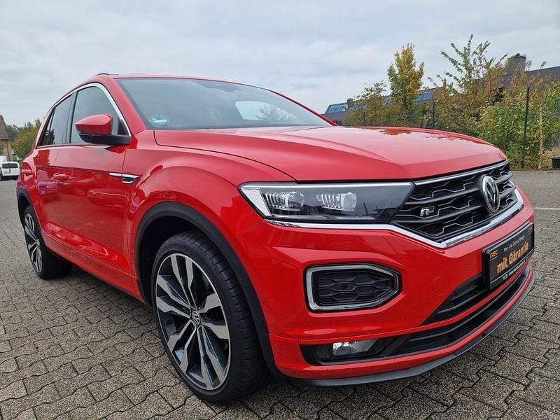 Rot Gebraucht 2019 VW T-Roc R-line SUV | 21.950 € (Etwas zu teuer) - Bild 1/4