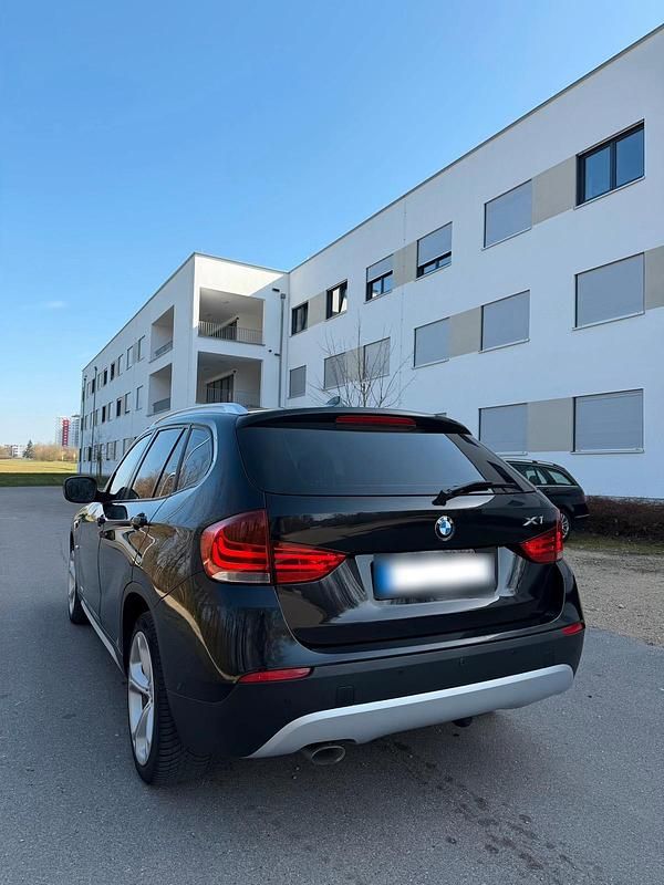 Gebraucht BMW X1 177 PS (130 kW) 2010 Schwarz SUV