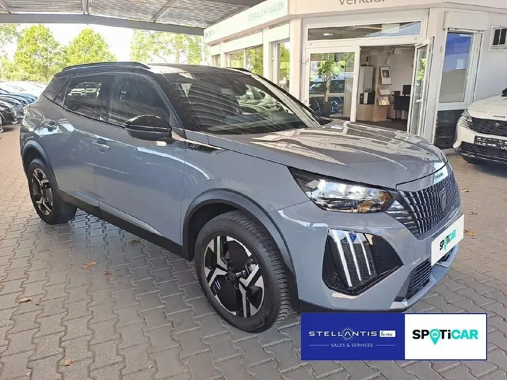 Gebraucht Peugeot 2008 GT 131 PS (96 kW) 2024 Grau SUV