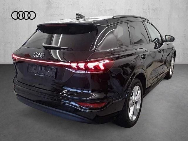 Gebraucht Audi Q6 e-tron Performance 225 kW (306 PS) 2025 Mythosschwarz metallic SUV