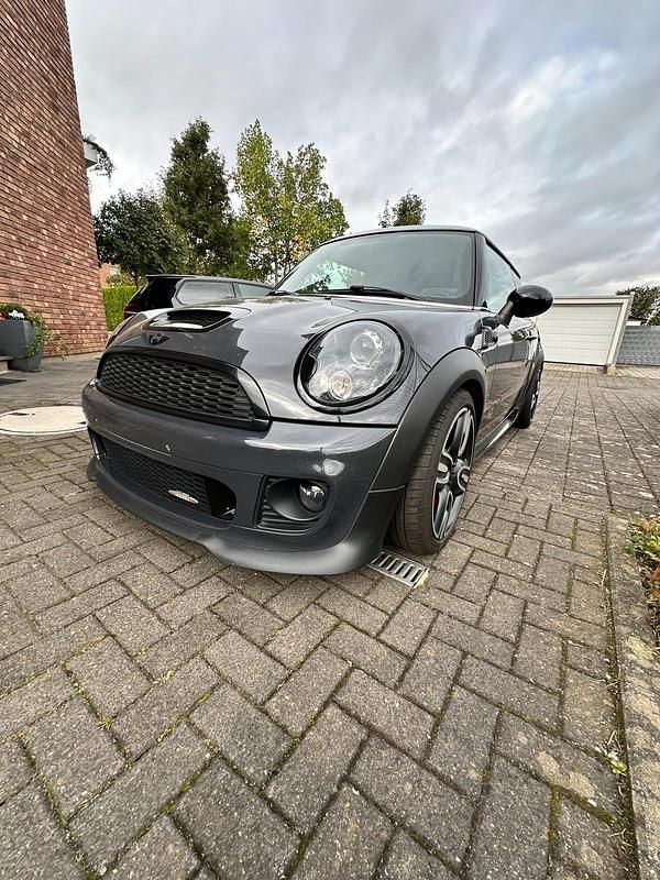 Grau Gebraucht 2013 Mini John Cooper Works Coupé Coupé | 23.600 € - Bild 1/4
