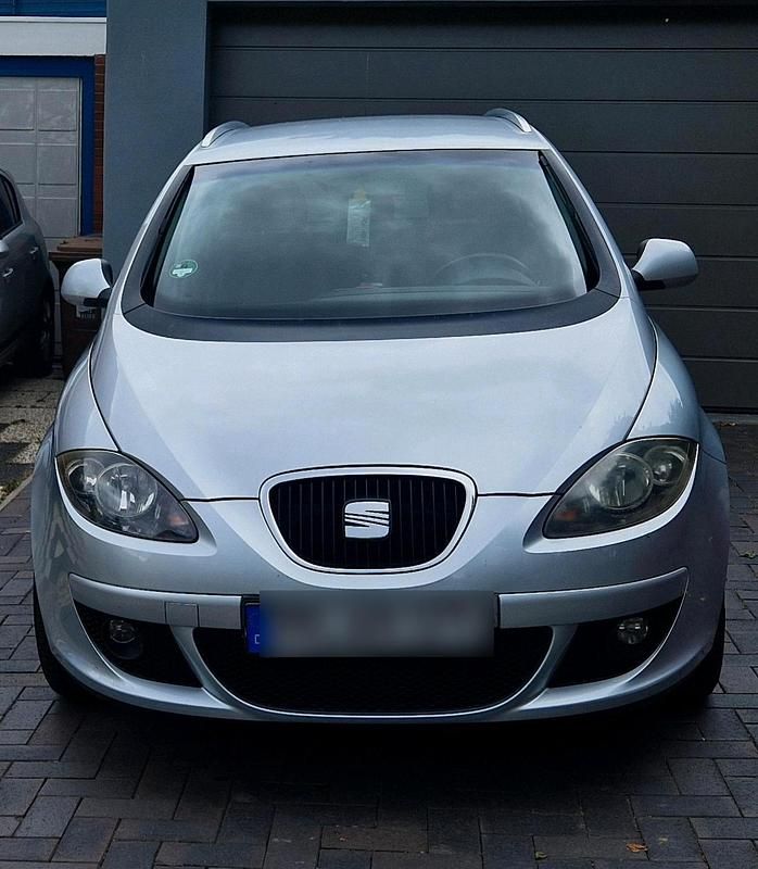 Silber Gebraucht 2006 Seat Altea XL Van / Kleinbus | 2.499 € (Guter Preis) - Bild 1/4