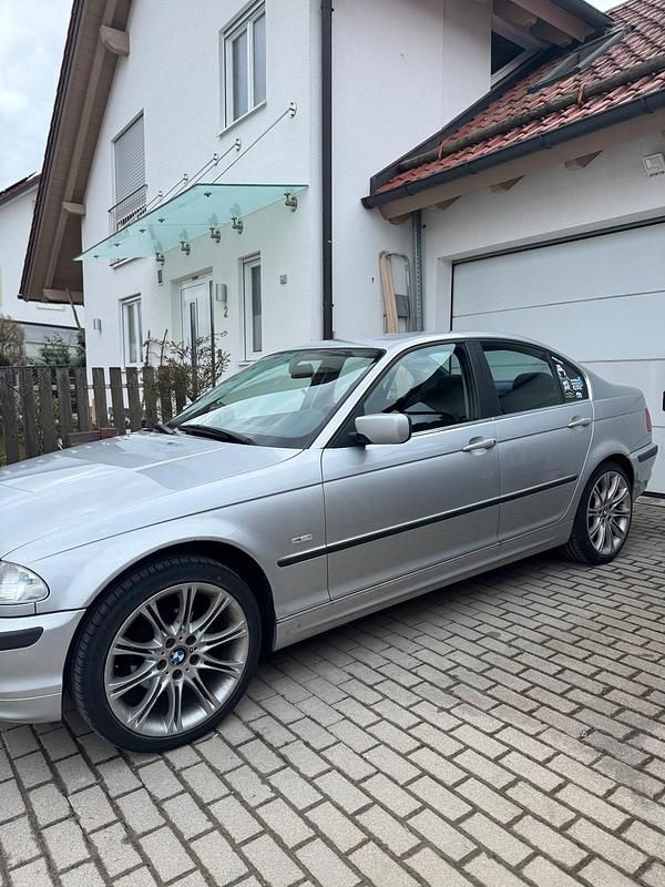Gebraucht BMW 320 150 PS (110 kW) 1999 Silber Limousine