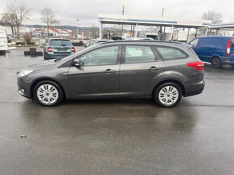 Gebraucht Ford Focus Business Edition 120 PS (88 kW) 2016 Magnetic Kombi