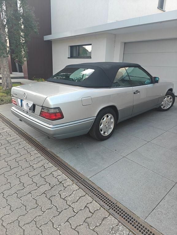Gebraucht Mercedes E320 220 PS (161 kW) 1996 Silber Cabrio