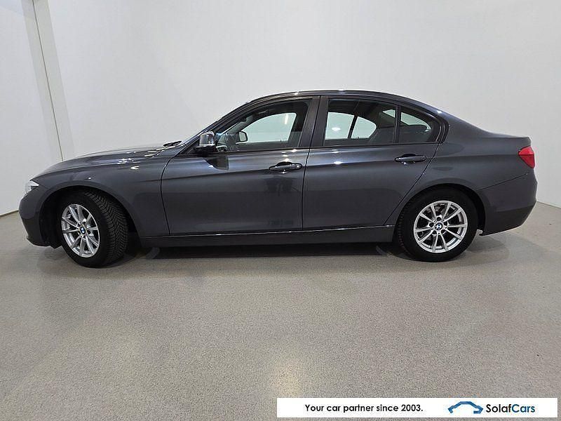 Gebraucht BMW 320 163 PS (119 kW) 2018 Grau Limousine