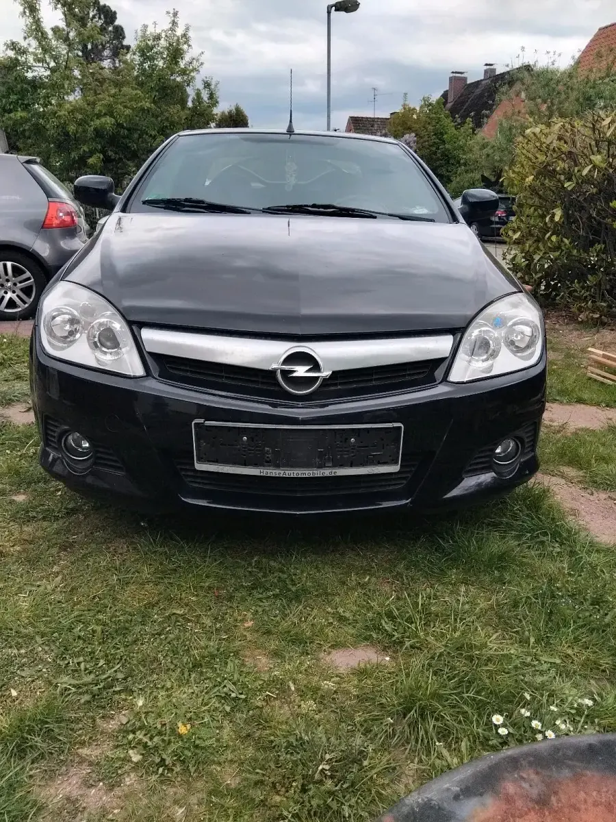 Używany Opel Tigra 2006 Czarny Kabriolet
