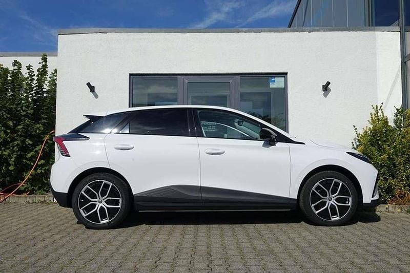 Neu MG MG4 EV Luxury 150 kW (204 PS) 2026 Dover white Kleinwagen