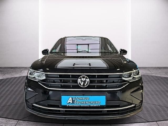 Gebraucht VW Tiguan Move 150 PS (110 kW) 2023 Deep black perleffekt SUV