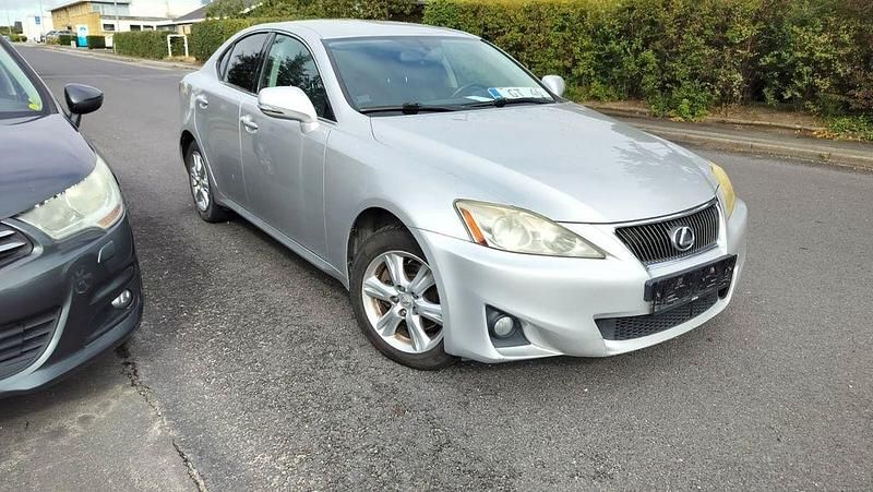 Silber Gebraucht 2013 Lexus IS200 Executive Line Limousine | 4.000 € (Superpreis) - Bild 1/4