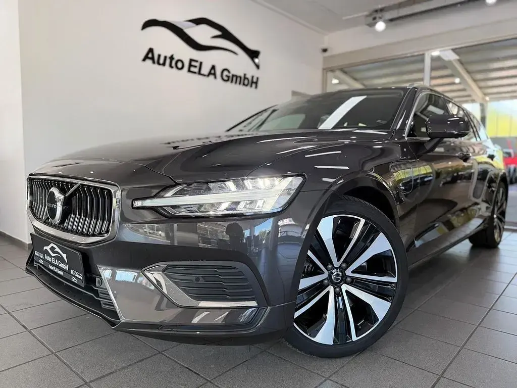 Gebraucht Volvo V60 398 PS (292 kW) 2023 Grau Kombi