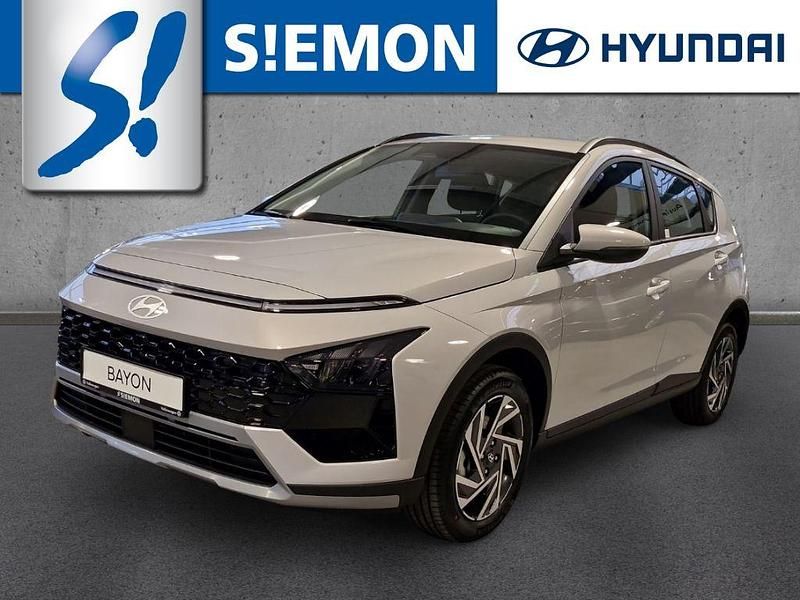 Grau Neu 2024 Hyundai Bayon Trend SUV | 20.330 € (Guter Preis) - Bild 1/4