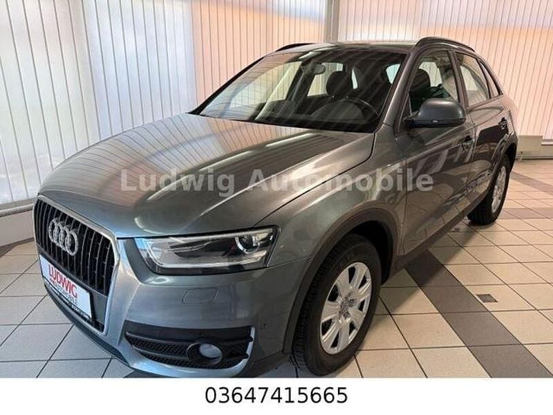 Grau Gebraucht 2012 Audi Q3 Comfort SUV | 11.980 € (Guter Preis) - Bild 1/4