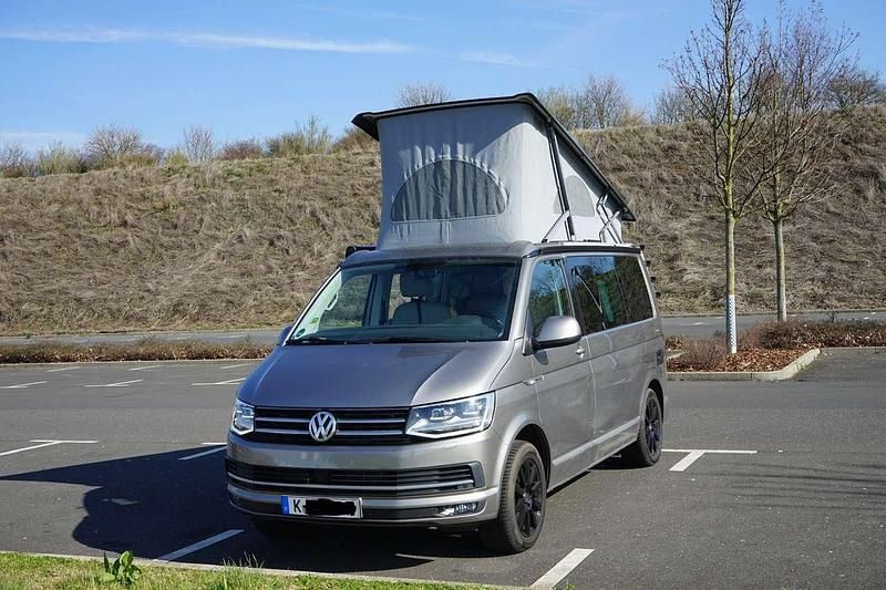 Grau Gebraucht 2017 VW T6 California Van | 44.500 € - Bild 1/4