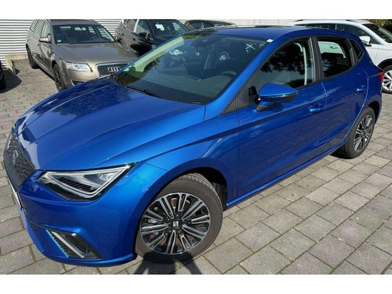 Saphire blau Gebraucht 2024 Seat Ibiza Style Kleinwagen | 22.450 € (Teuer) - Bild 1/4