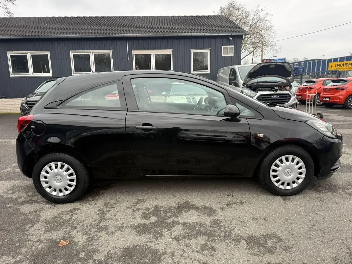 Gebraucht Opel Corsa Selection 69 PS (50 kW) 2016 Schwarz Kleinwagen