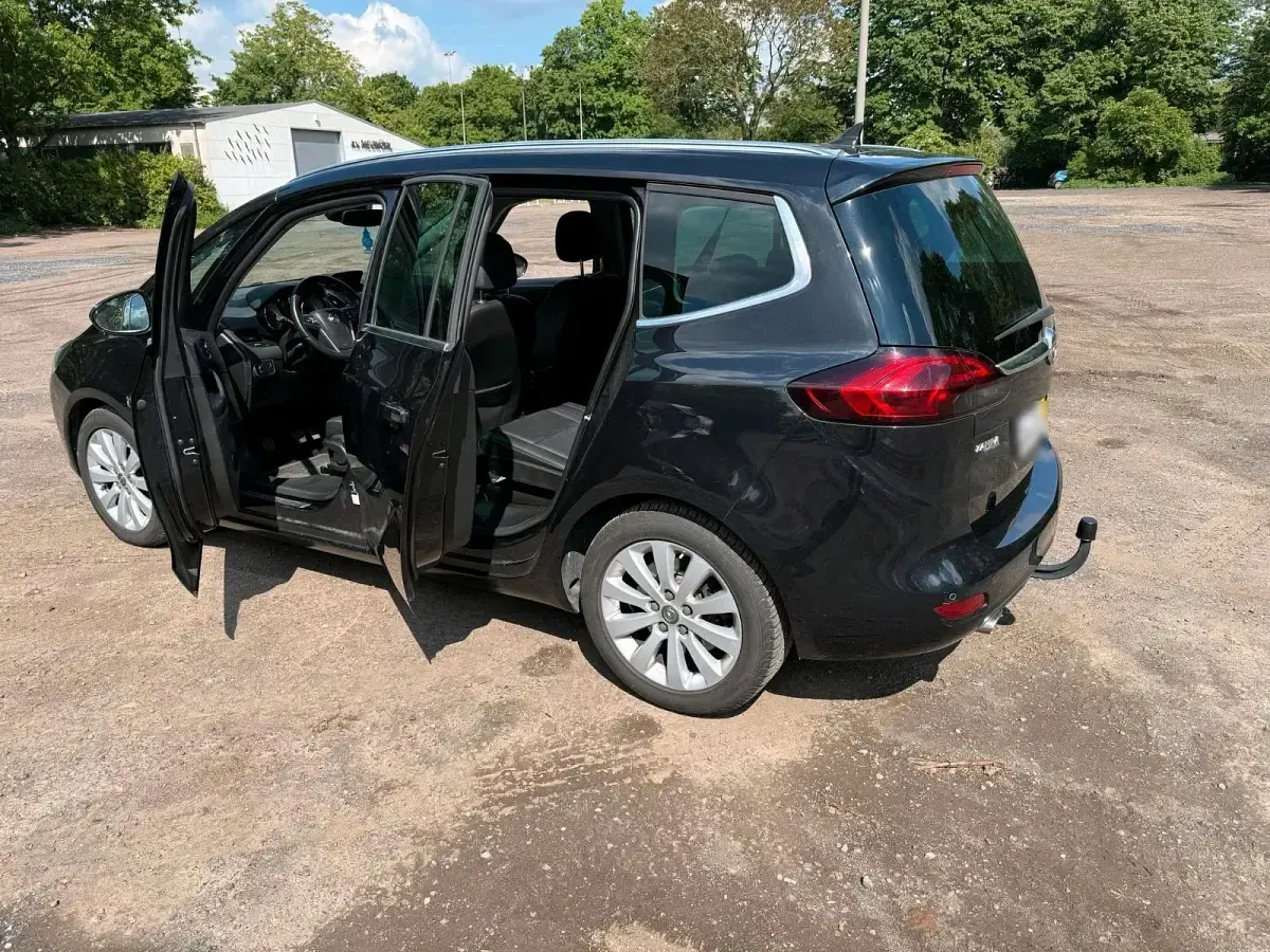 Gebraucht Opel Zafira Tourer Eco 170 PS (125 kW) 2015 Schwarz Van / Kleinbus