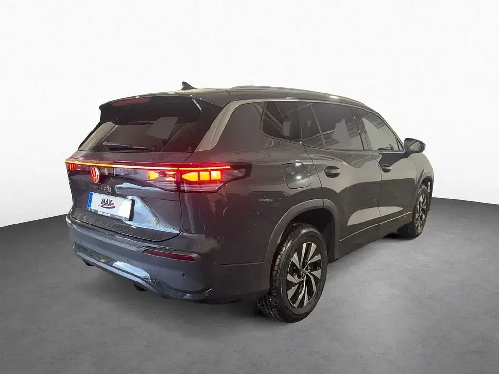 Neu VW Tayron Life 150 PS (110 kW) 2025 Grau SUV