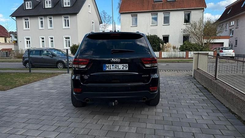Gebraucht Jeep Grand Cherokee Overland 241 PS (177 kW) 2012 Schwarz SUV