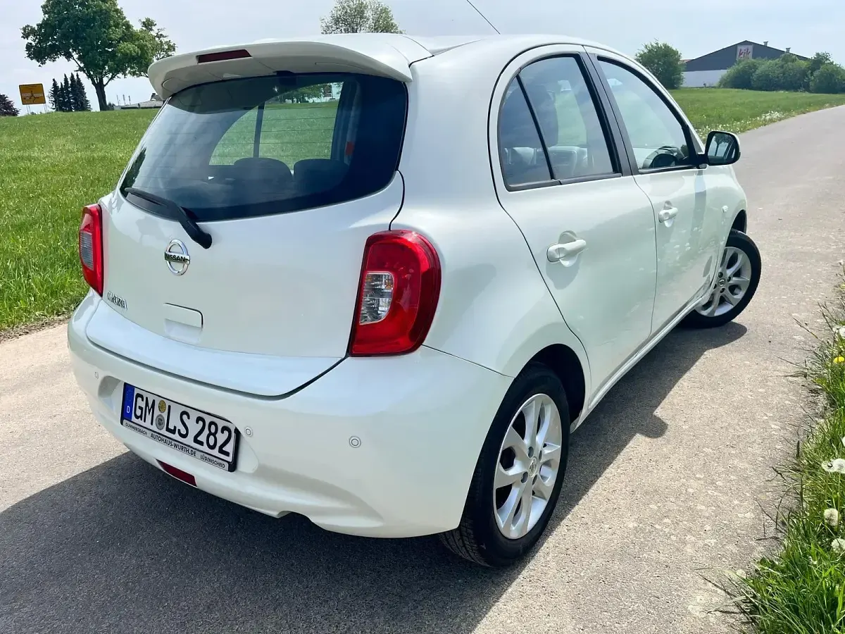 Gebraucht Nissan Micra 80 PS (58 kW) 2016 Weiß Kleinwagen