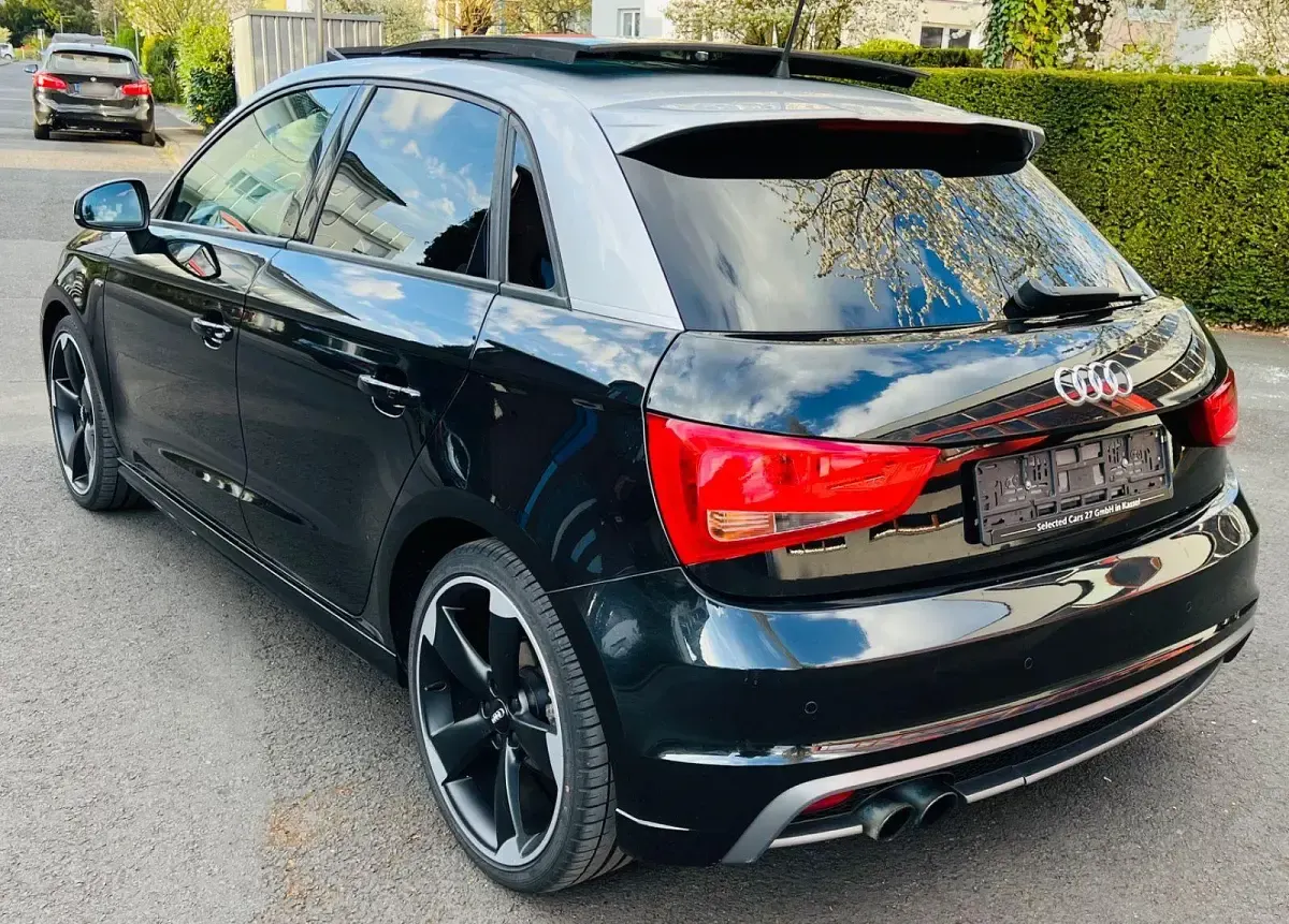 Gebraucht Audi A1 Sportback S-Line 185 PS (136 kW) 2013 Schwarz Kleinwagen