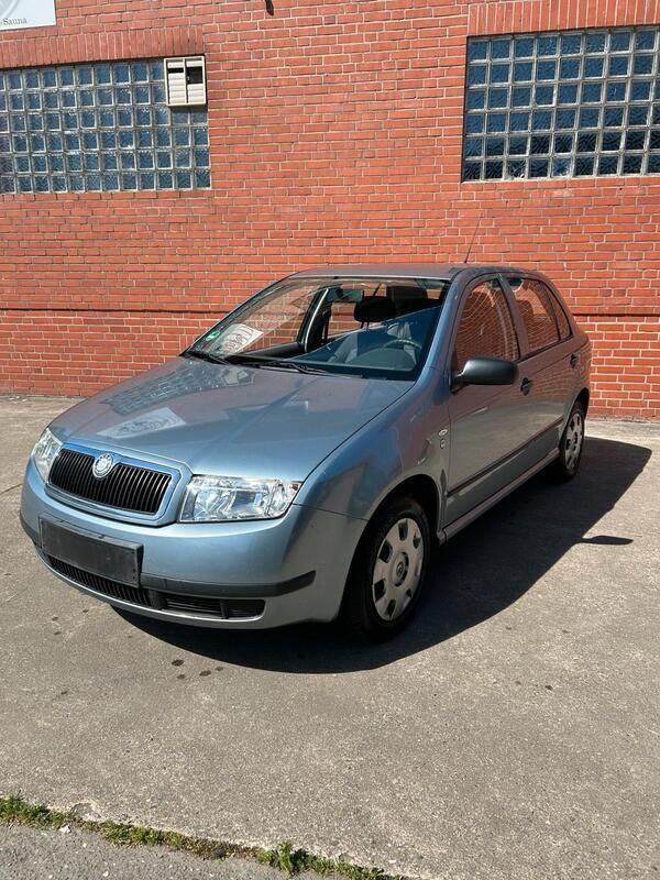 Blau Gebraucht 2002 Skoda Fabia Kleinwagen | 1.500 € (Teuer) - Bild 1/4