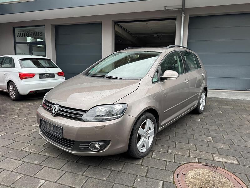 Braun Gebraucht 2010 VW Golf Plus Cross Comfortline Van / Kleinbus | 2.850 € (Superpreis) - Bild 1/4